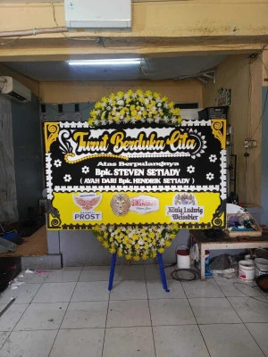 Papan Bunga di Balepanjang Baturetno